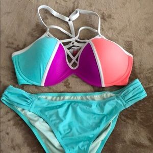Victoria Secrets color block swim suit